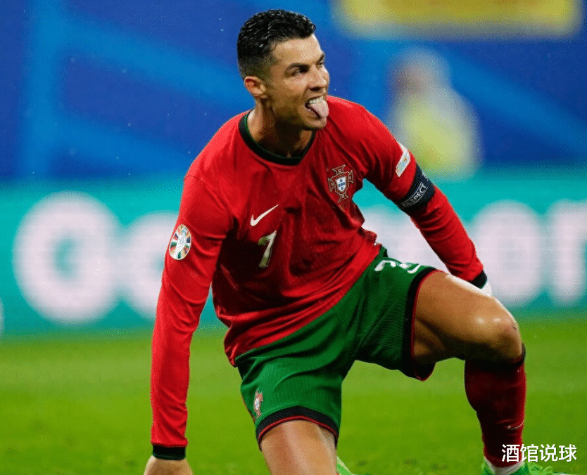 YABO-雄鹿引发争议！，C罗官方宣布比赛规则变更新规引发球迷热议(梅西香港行引发争议)