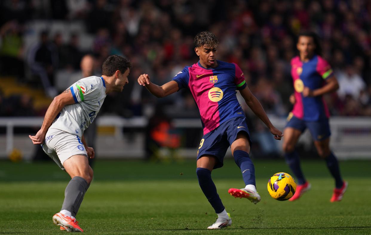  马赛迎西甲关键赛；今晚战术微调；悬念犹存；团队化学反应显著