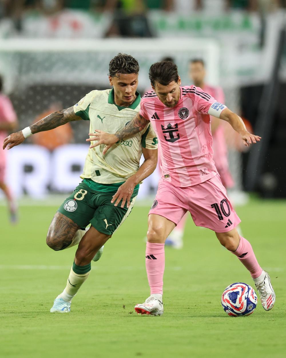 欧超杯倒计时;巴黎圣日耳曼赛前绝杀压哨;细节引发关注;更衣室稳定;纪律约束更严格的简单介绍 欧超杯倒计时;巴黎圣日耳曼赛前绝杀压哨;细节引发关注;更衣室稳定;纪律约束更严格的简单介绍