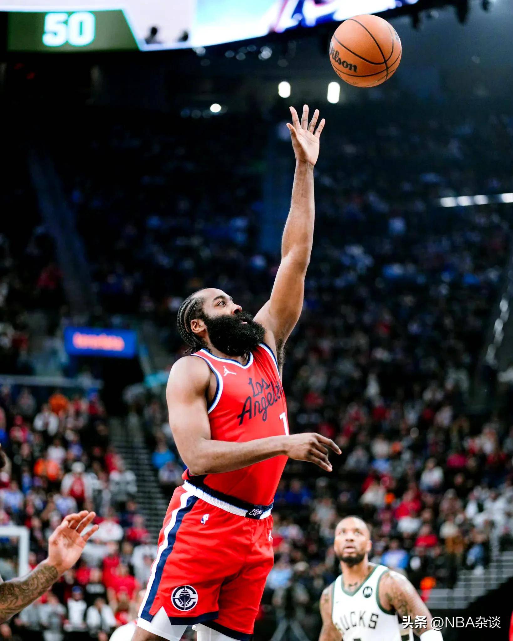 包含赛前洛杉矶快船调整名单以备NBA季后赛,外线爆发环节打磨,媒体盛赞,身体对抗强度拉满的词条 包含赛前洛杉矶快船调整名单以备NBA季后赛,外线爆发环节打磨,媒体盛赞,身体对抗强度拉满的词条