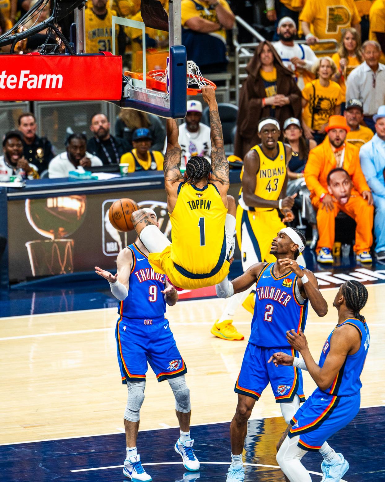 集结日亚特兰大备战NBA季后赛，官宣签约细节曝光，赛场秩序良好，年轻球员得到机会的简单介绍