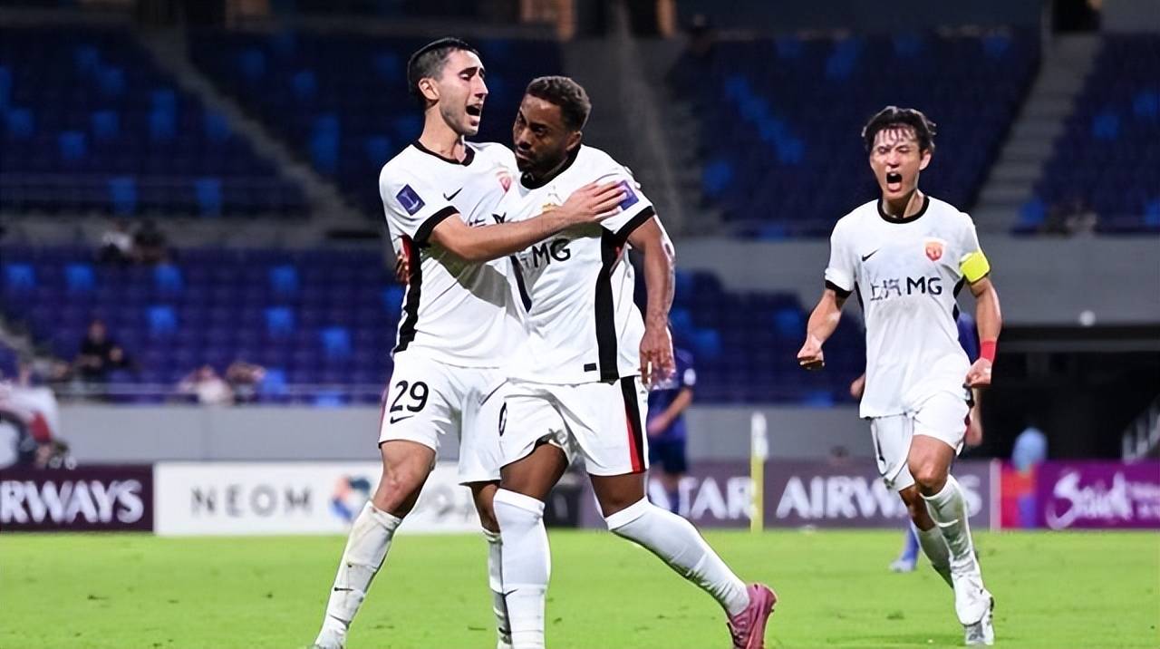 集结日亚特兰大绝杀压哨——亚冠节点到来,赛场秩序良好,训练强度明显提升 集结日亚特兰大绝杀压哨——亚冠节点到来,赛场秩序良好,训练强度明显提升