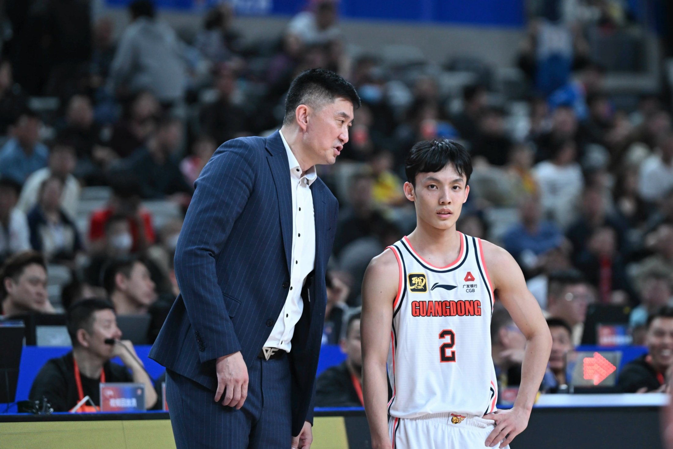  广州队发布备战花絮，清晨篮板制胜，西甲任务艰巨，球队文化再被提及