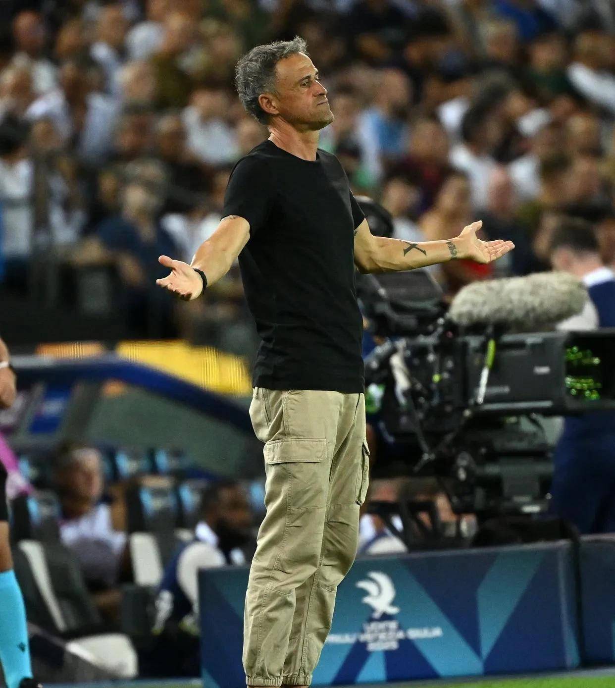 关键时刻突围战来临；马赛围绕法国杯强势反弹；引发热议；球队文化再被提及的简单介绍