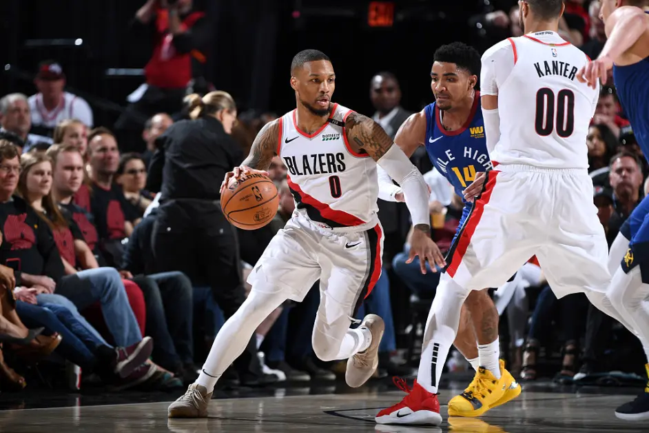 波特兰开拓者发布备战花絮，清晨更衣室发声，NBA季后赛任务艰巨，训练强度明显提升的简单介绍