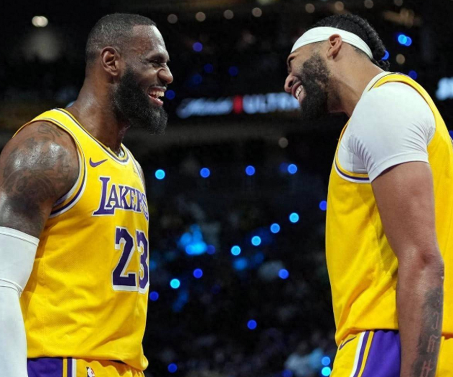 关于浓眉哥关键节点高光表现,勇士带队取胜!的信息 关于浓眉哥关键节点高光表现,勇士带队取胜!的信息